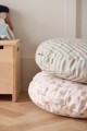 pol_pl_Kids-Concept-Poduszka-na-podloge-60-cm-stripe-35202_2.jpg