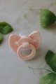 pol_pl_Elodie-Details-smoczek-silikonowy-Binky-Bow-0-6-m-misty-pink-36103_10.jpg