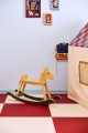 pol_pl_KIDS-CONCEPT-kon-na-biegunach-honey-yellow-36421_10.jpg